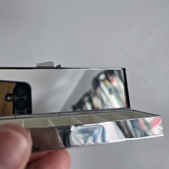 🎁 Free With Any Purchase - Pill Container - Picture 5 of 5